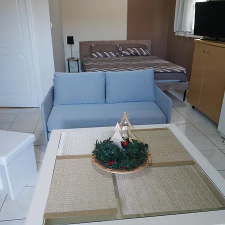 κηπούπολις Kepoupolis