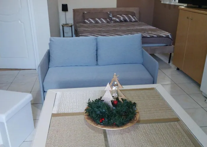 κηπούπολις Kepoupolis